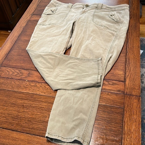 Torrid Sage green Chino pants size 2020 - Picture 1 of 11